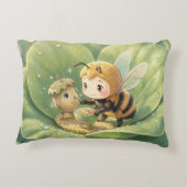 Goldene Hummel im Blütentanz.3 Accent Kussen (Achterkant)
