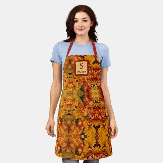 Goldenrod Close-up Editable Monogram Apron Schort (Gedragen)