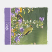 Goldfinch op een Harebell Flower Fleece Deken (Voorkant (Horizontaal))