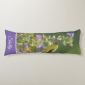 Goldfinch op een Harebell Flower Lichaamskussen (Voorkant)