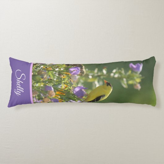 Goldfinch op een Harebell Flower Lichaamskussen (Voorkant)