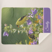 Goldfinch op een Harebell Flower Sherpa Deken (Voorkant (horizontaal))