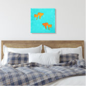 Goldfish Sinaasappel Silhouettes in Turquoise Wate Canvas Afdruk (Insitu (Slaapkamer))