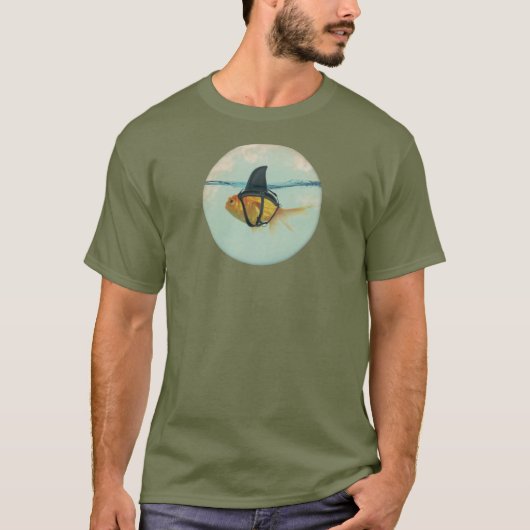 Goldfish with a Shark Fin T-shirt (Voorkant)