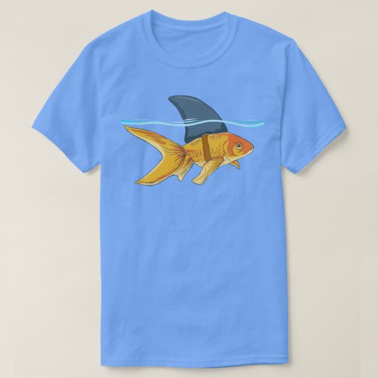 Goldfish with Shark Fin Funny Fish Gift T-shirt (Design voorkant)