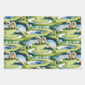 Golf 30e verjaardag op golfbaan met nummer inpakpapier vel (Voorkant)