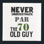 Golf 70th Birthday, nooit onderschat Servet<br><div class="desc">Golf 70th Birthday Paper Dinner Napkins - Onderschat geen oude man op de golfbaan! Deze luiers zijn perfect voor een feest dat een speciale zeventigste verjaardag viert. Ze zijn stevig en absorberend, dus houden ze morsen en messen onder controle. Bovendien hebben ze een leuk ontwerp met een golfthema dat elke...</div>