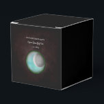 Golf Bachelor Party Golfreis Classic Golf Ball Bedankdoosjes<br><div class="desc">Elke gunstbox heeft een strak design met een realistische illustratie van een golfbal en golfgat tegen een ondergrondse achtergrond, waarbij de essentie van de sport op een moderne en stijlvolle manier wordt vastgelegd. De sfeer is ingesteld om zowel verfijnd en feestelijk te zijn, waardoor de perfecte sfeer wordt gecreëerd voor...</div>
