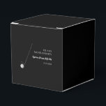 Golf Bachelor Party - Golfreis Classic Stijlvol Bedankdoosjes<br><div class="desc">Elke gunst box heeft een strak design met een realistische illustratie van een golfbal en club tegen een gedurfde zwarte achtergrond, het vastleggen van de essentie van de sport op een moderne en stijlvolle manier. De sfeer is ingesteld om zowel verfijnd en feestelijk te zijn, waardoor de perfecte sfeer wordt...</div>