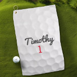 Golf Ball Dimples en Black Name Red Number Golfhanddoek<br><div class="desc">Een sportief en mannelijk patroon voor de jongens en jongens in je familie. Dit sportontwerp is perfect voor elke atleet. Het ziet eruit als een foto van een golfbal. U kunt dit gebruiken als een Happy Birthday gunst en het aantal jaren omvatten oud in het aantalgebied.</div>