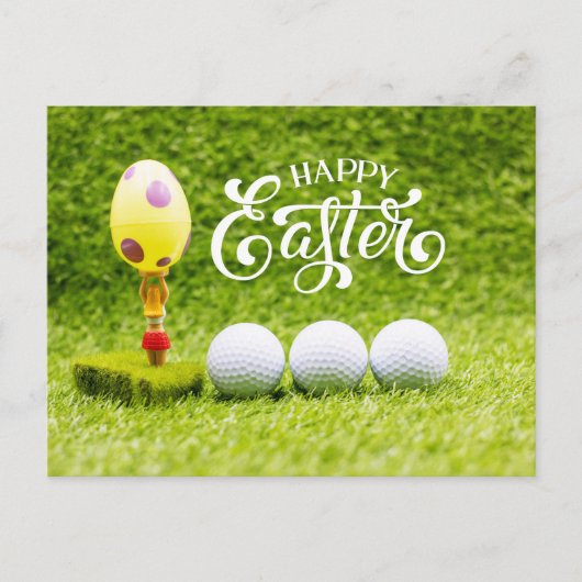 Golf ball Happy Pasen met oostereieren op groene H Feestdagenkaart (Voorkant)
