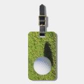 Golf Ball on Green Grass Course - Gepersonaliseerd Bagagelabel (Voorkant verticaal)