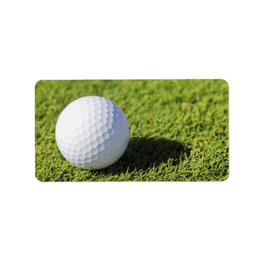 Golf Ball on Green Grass Course - Gepersonaliseerd Etiket (Voorkant)