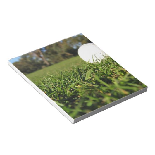 Golf Ball op Course Notitieblok (Schuin)