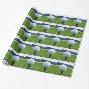 Golf Ball op een golfbaan in een berg Cadeaupapier