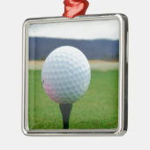 Golf Ball op een golfbaan in een berg Metalen Ornament (Links)