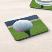 Golf Ball op een golfbaan in een berg Onderzetter (Linkerzijde)