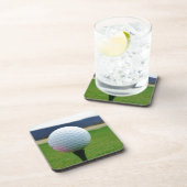 Golf Ball op een golfbaan in een berg Onderzetter (Rechterzijde)