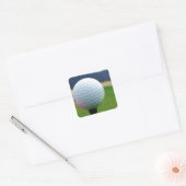 Golf Ball op een golfbaan in een berg Vierkante Sticker (Envelop)