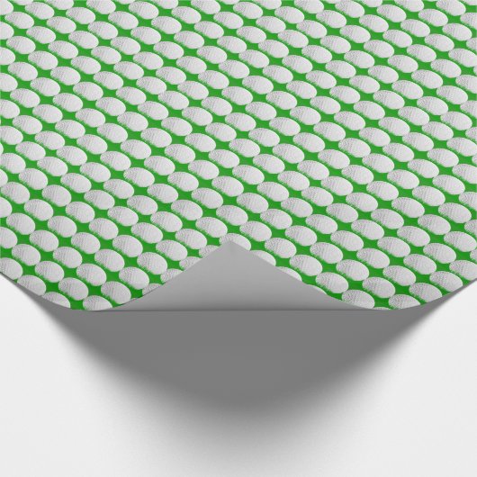 Golf Balls in Grass Pattern Cadeaupapier (Hoek)