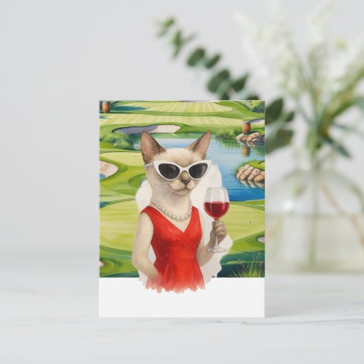 Golf Cat is drinking wine in Golf Course  Briefkaart (Staand voorkant)