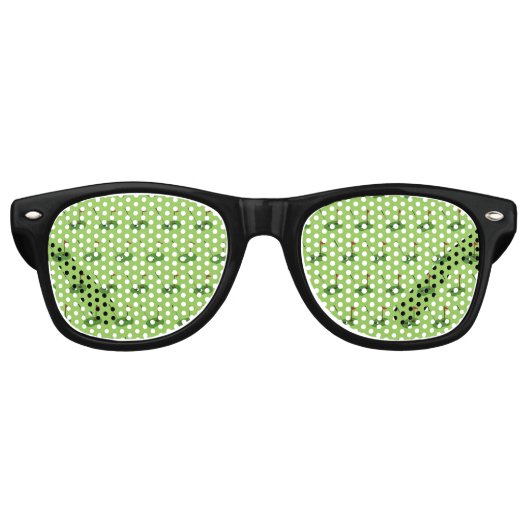 Golf Course Hole met Vlag Patroon Retro Zonnebril (Voorkant)