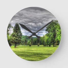 Golf Course Scene Ronde Klok