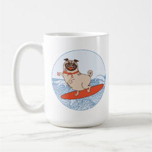 Golf die een gelukkige hond op een koffieboon gooi koffiemok