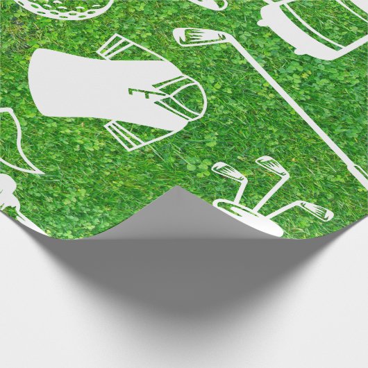 Golf equipment on green grass background cadeaupapier (Hoek)