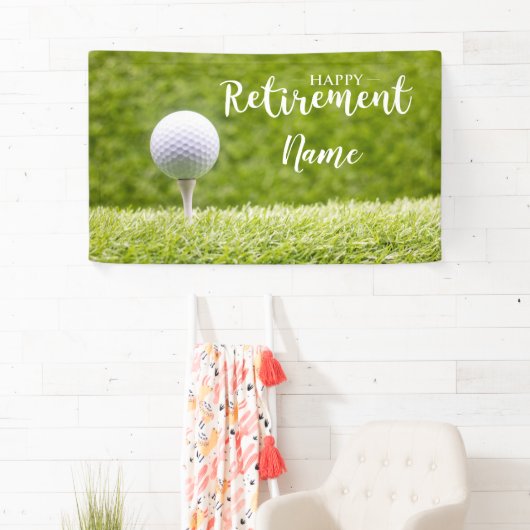Golf-gelukkige pensionering met golfbal op groen spandoek (Insitu)