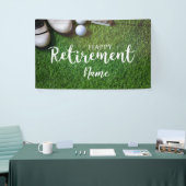 Golf-gelukkige pensionering met golfbal op groen spandoek (Beurs)