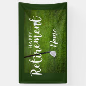 Golf-gelukkige pensionering met golfbal op groene spandoek (Verticaal)