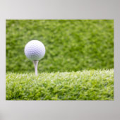 Golf is op groene gras achtergrond poster (Voorkant)