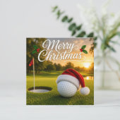 Golf Kerstmis met golfbal op groen gras Kaart (Staand voorkant)