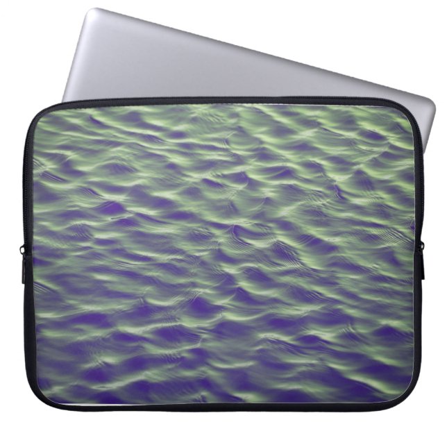 Golf op waterlichaam laptop sleeve (Voorkant)