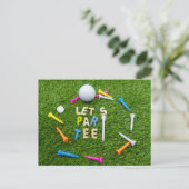 Golf Par t-shirt party-uitnodiging met golfbal Uitnodiging Briefkaart (Staand voorkant)