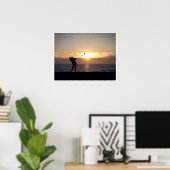 Golf spelen op zonsondergang poster (Thuiskantoor)