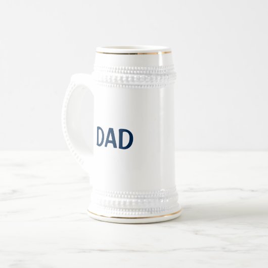 Golf T-shirt Time Golfing Dad Name Beer Stein Bierpul (Voorkant links)