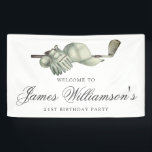 Golf Theme 21st Birthday Party Custom Welcome Spandoek<br><div class="desc">Welkom uw gasten met deze elegante golf thema verjaardagsfeestje welkomstbanner. De top van de golfbaan is ingericht met accessoires - een golfclub, golfbal, pet en handschoenen. De waterverf design creëer is een traditioneel en klassiek esthetiek. Perfect voor een verjaardagsbash bij de club of een BBQ in de achtertuin. Alle tekst...</div>