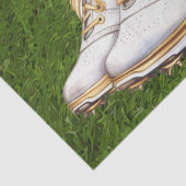 Golf verjaardag met golfbal en schoenen op groen tissuepapier (Detail)
