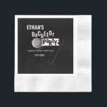 Golf vrijgezellenfeest - Golfers Party speels grap Servet<br><div class="desc">Voeg een vleugje verfijning toe aan uw golf vrijgezellenfeest met deze aangepaste servetten, ontworpen om uw eet- en verfrissingservaring te verbeteren. Geef je golf vrijgezellenfeest een gevoel van elegantie en verfijning met deze aangepaste servetten. Of u nu van een ontspannen maaltijd geniet of een toast brengt op de aanstaande bruidegom,...</div>