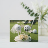 Golf Wedding Iwith two golf ball on green grass Briefkaart (Staand voorkant)