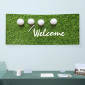 Golf welkome bannergolfballen en t-shirt op groen spandoek (Beurs)