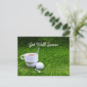Golf wordt snel goed met kop thee en golfbal briefkaart (Staand voorkant)