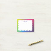 Golfachtige rand kleurrijke trendy retro post-it® notes (Op bureau)