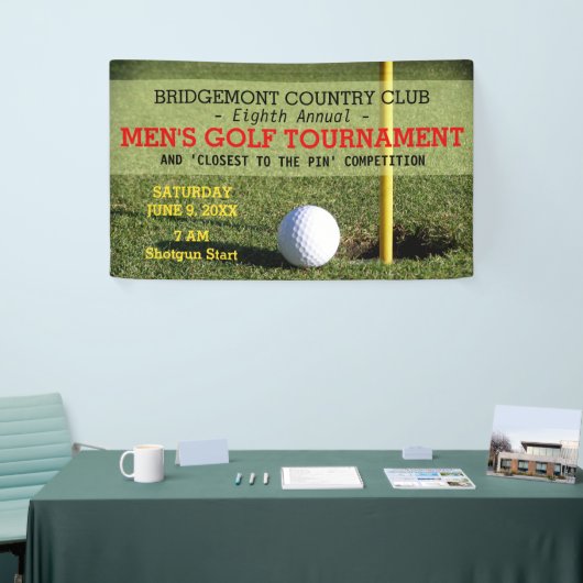 Golfbal en gat met pin spandoek (Beurs)