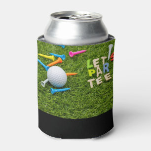 Golfbal en kleurrijke t - shirts op groene golfer blikjeskoeler