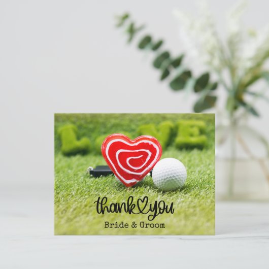 Golfbal en Rood hart met liefde op bruiloft Briefkaart (Staand voorkant)