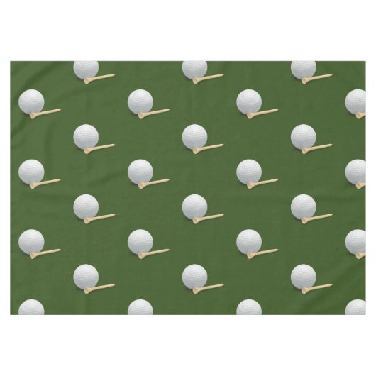 Golfbal en t-shirt op groen gras tafelkleed (Voorkant (Horizontaal))