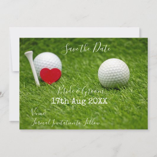 Golfbal en tee Save the Date met liefde op groen Kaart (Voorkant)